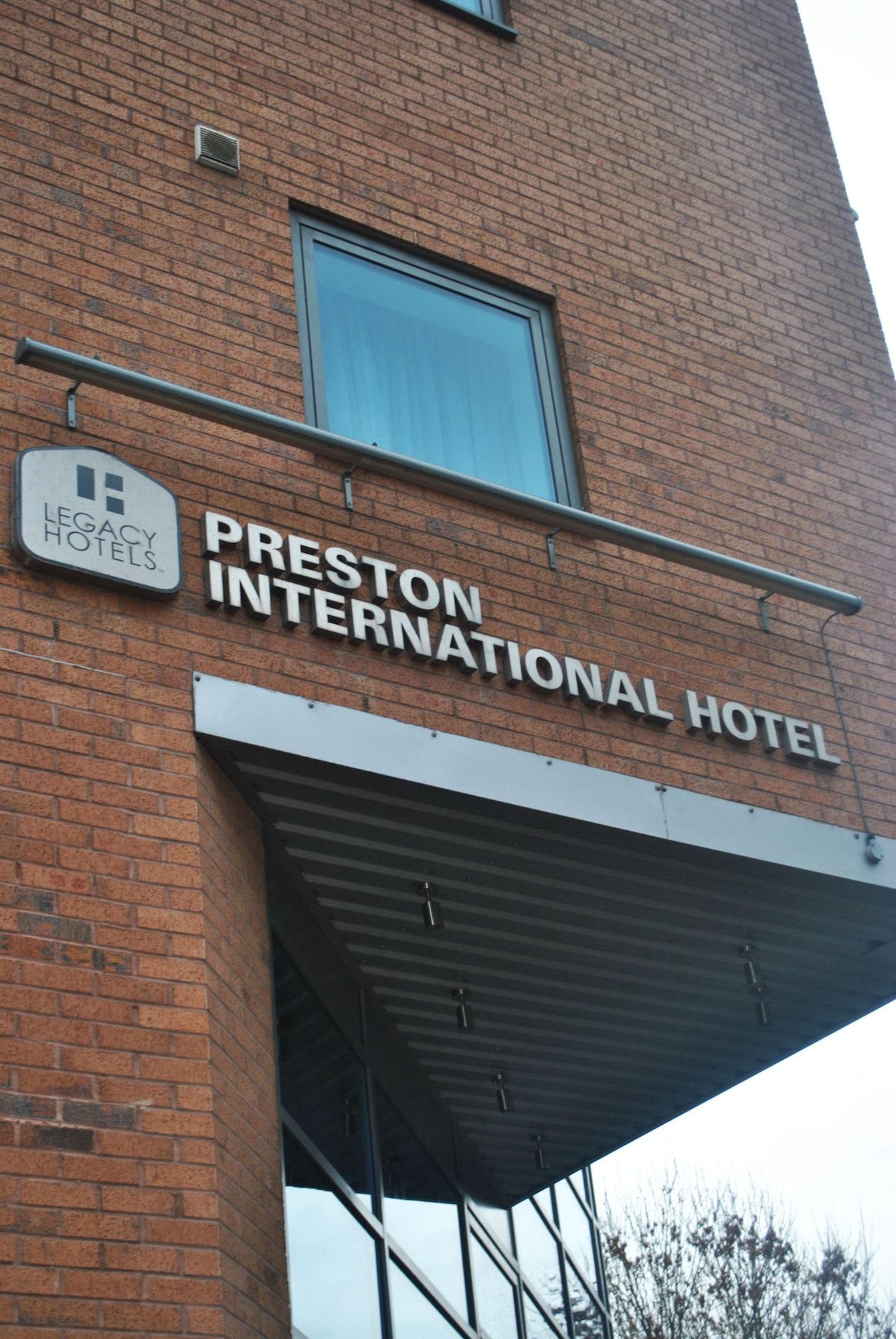 Legacy Preston International Hotel Exteriör bild
